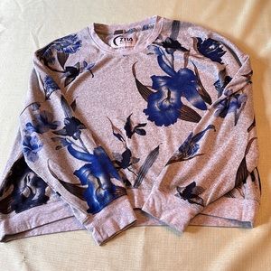 Zyia active floral sweater
